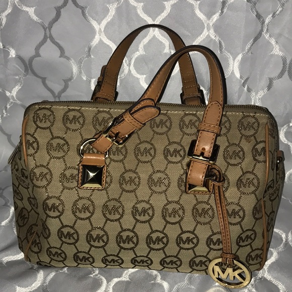 Michael Kors Handbags - Michael Kors Grayson Satchel